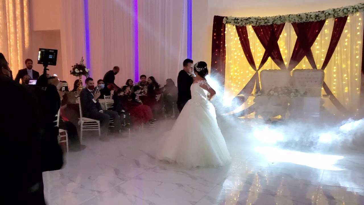 Lucah-Te Prometo HERMOSO VALS PARA NOVIOS Coreograf&iacute;as para bodas espectaculares efectos especiales