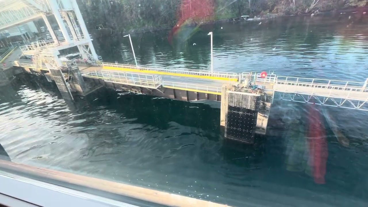 Pulling into Victoria 