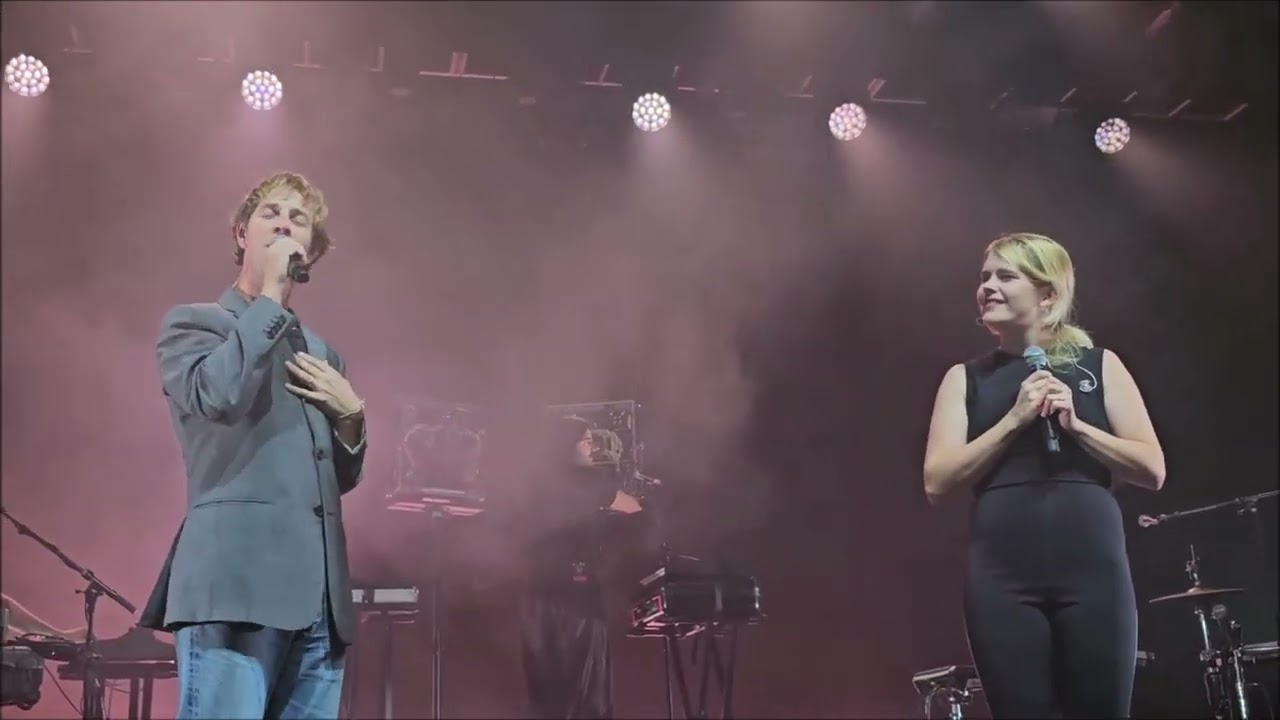 Zaho de Sagazan with Tom Odell - Old Friend @ O2 Forum, Kentish Town, London 21/10/24