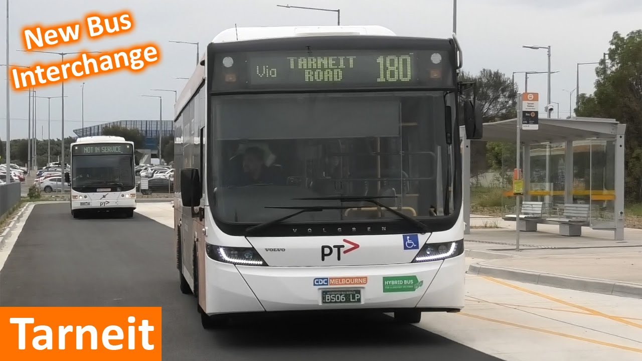 Buses at the new Tarneit Bus Interchange during Peak Hour - Melbourne Transport
