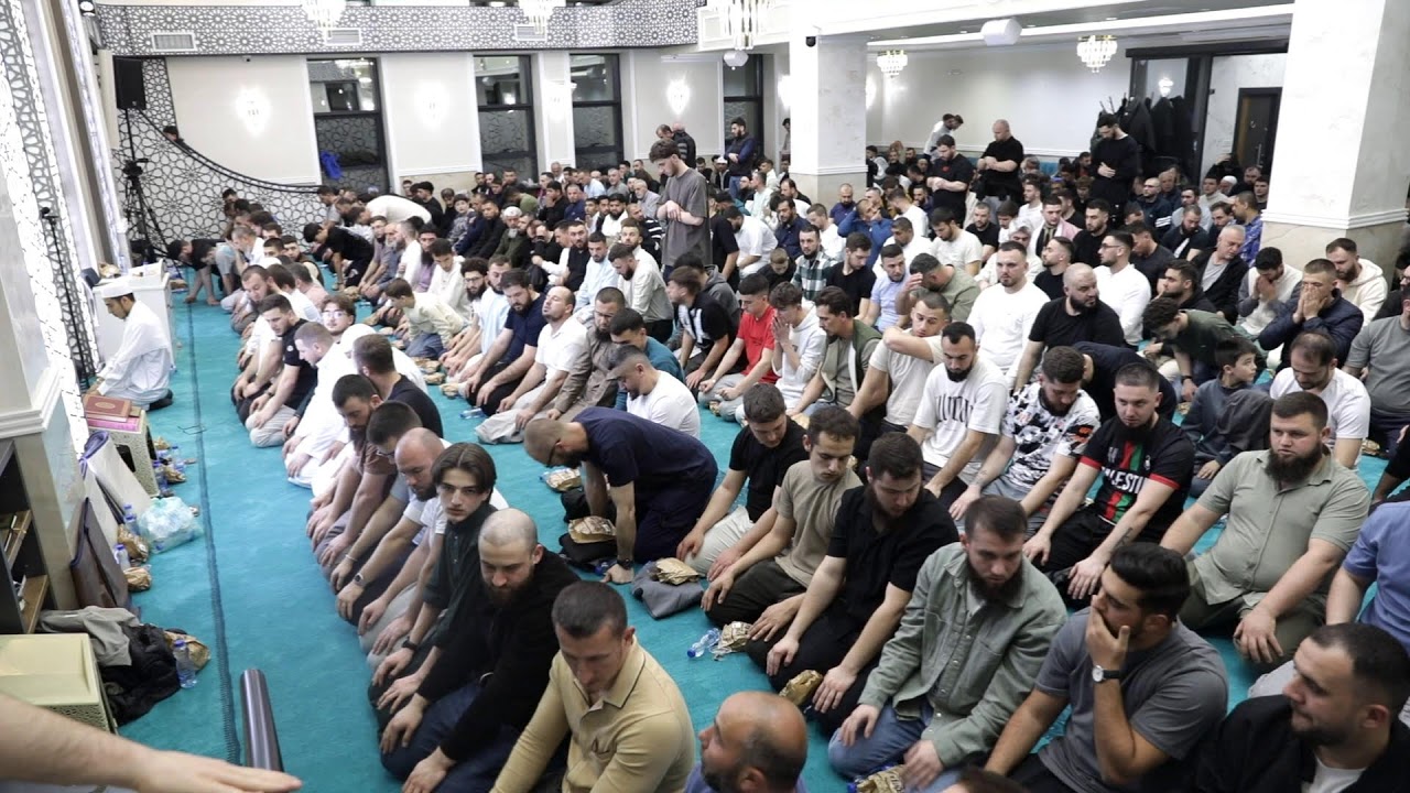 Live namazi i nates në Xhaminë e Madhe në Kumanovë Ramazan 2026