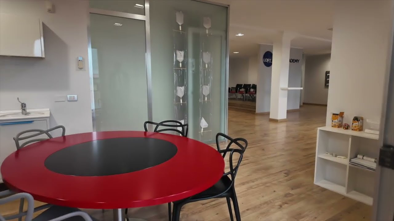CATANIA – ZONA TONDO GIOENI  Appartamento con ampio balcone con vista mare e garage