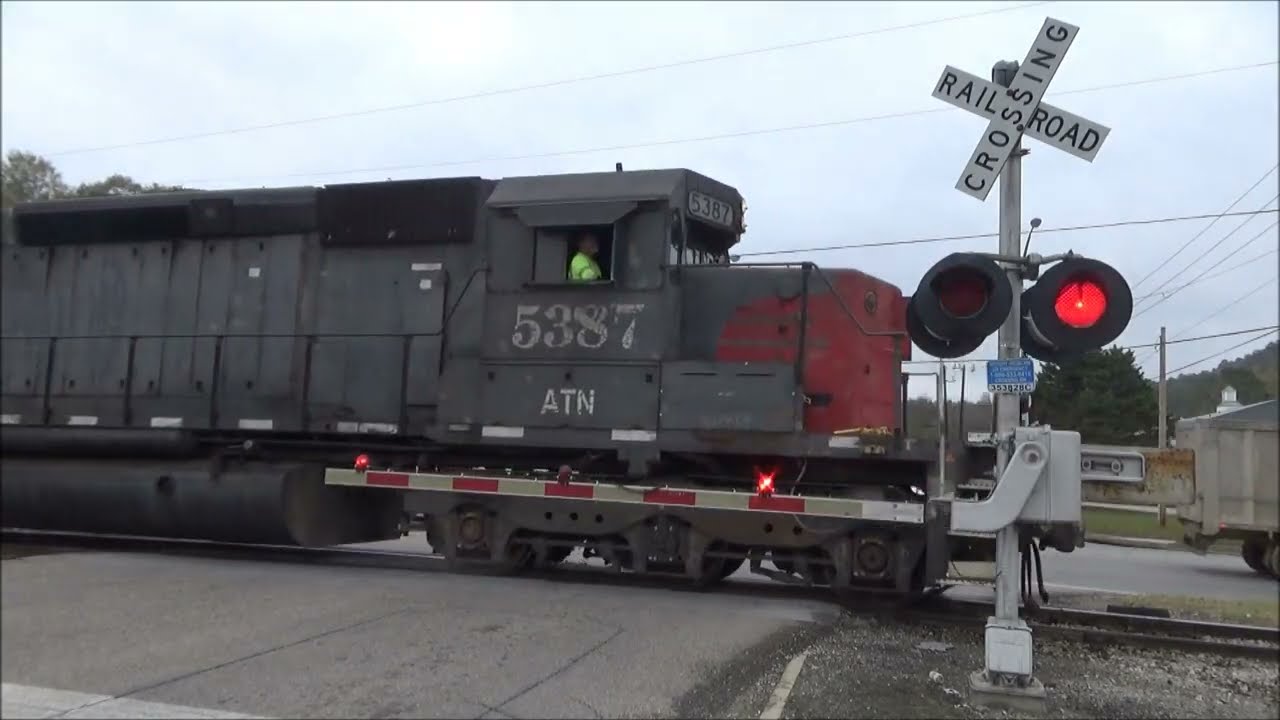 Cherry Street Railroad Crossing, Attalla, AL