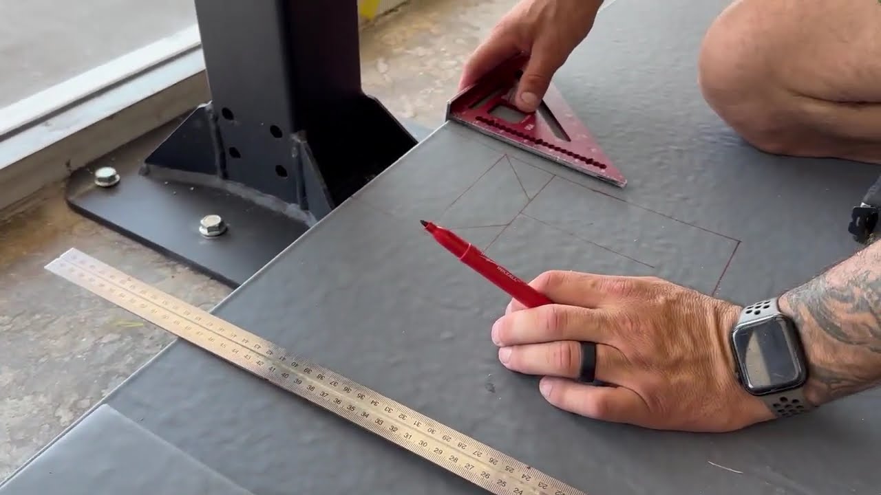 FUJI Hangman Bag Rack: Cut mats to fit the baseplate