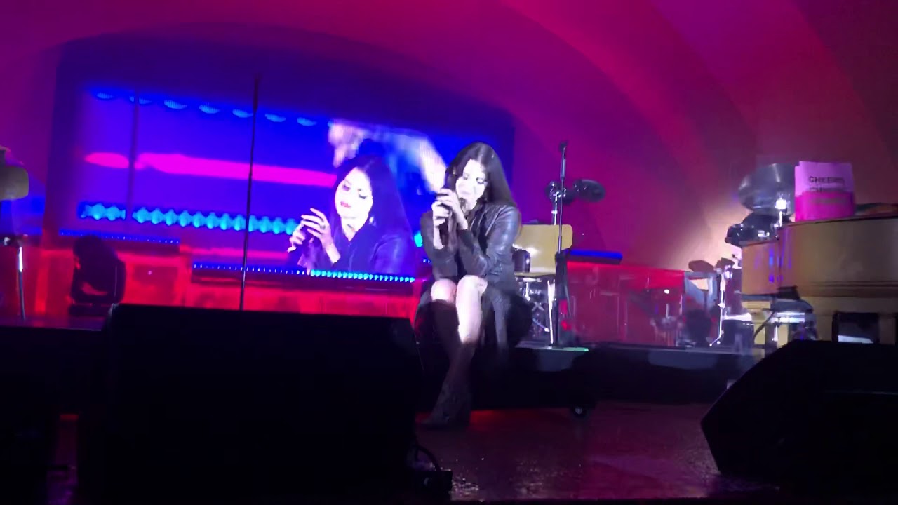 Lana Del Rey - Cinnamon Girl/Vape (Live in Wichita KS)