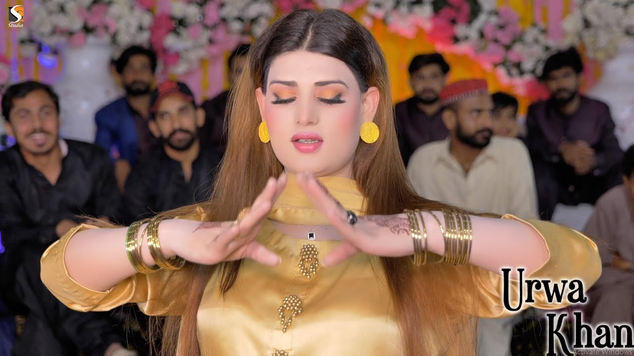 Dhakke Kiyon Marenain , Urwa khan dance performance 2023