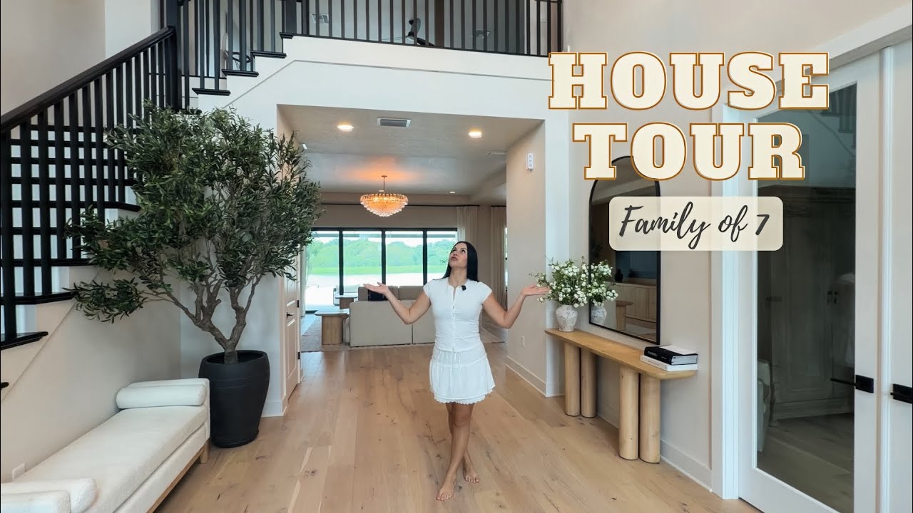 OUR OFFICIAL HOUSE TOUR !! 