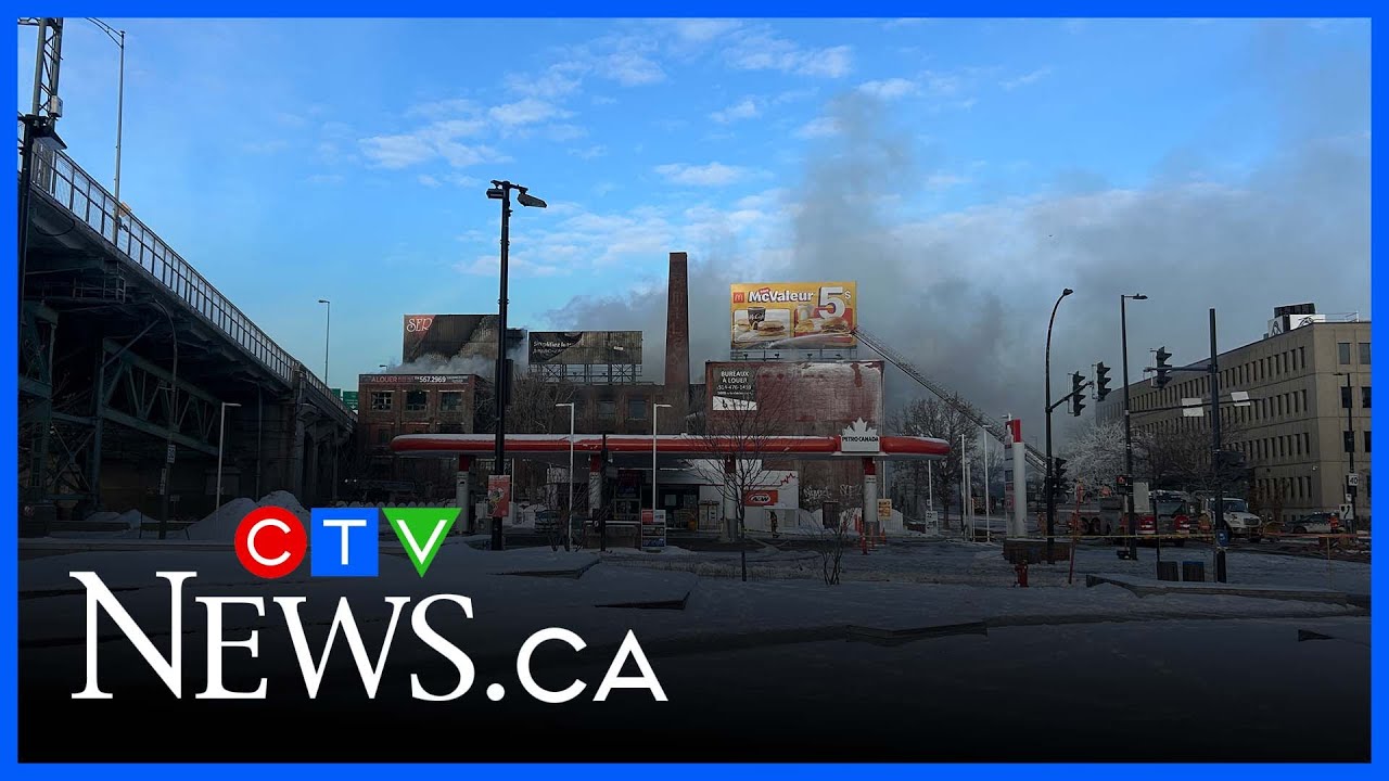 Montreal firefighters battle blaze that closed Jacques-Cartier Bridge
