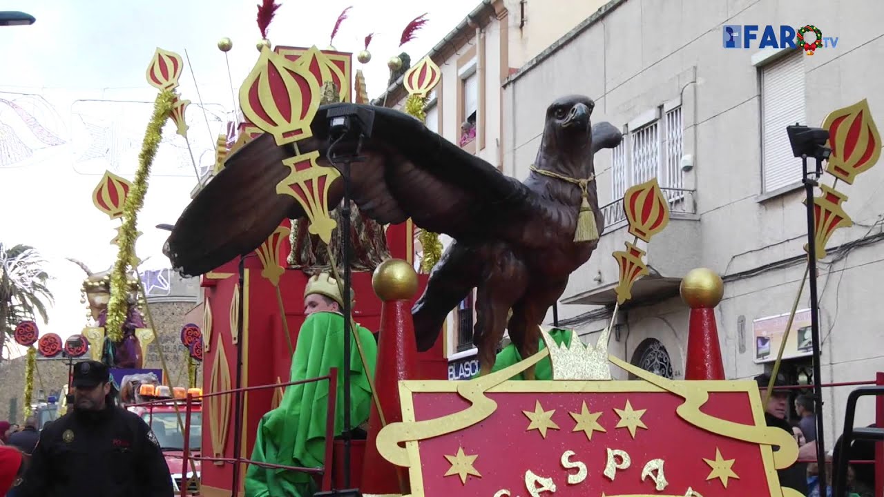 La cabalgata de los Reyes Magos desfila por San José y el Morro