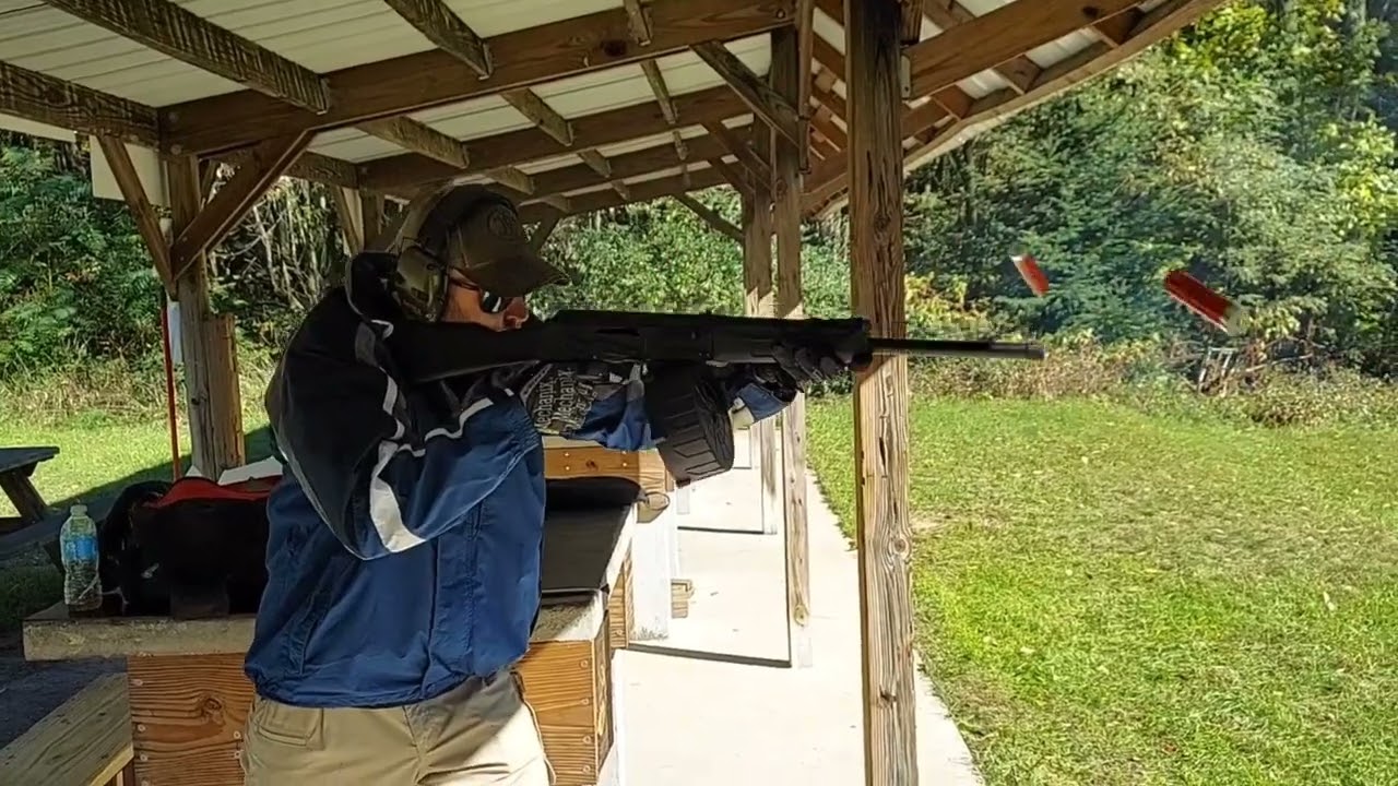 12 Gauge Shotgun with 20 Round Drum Magazine (Saiga 12)