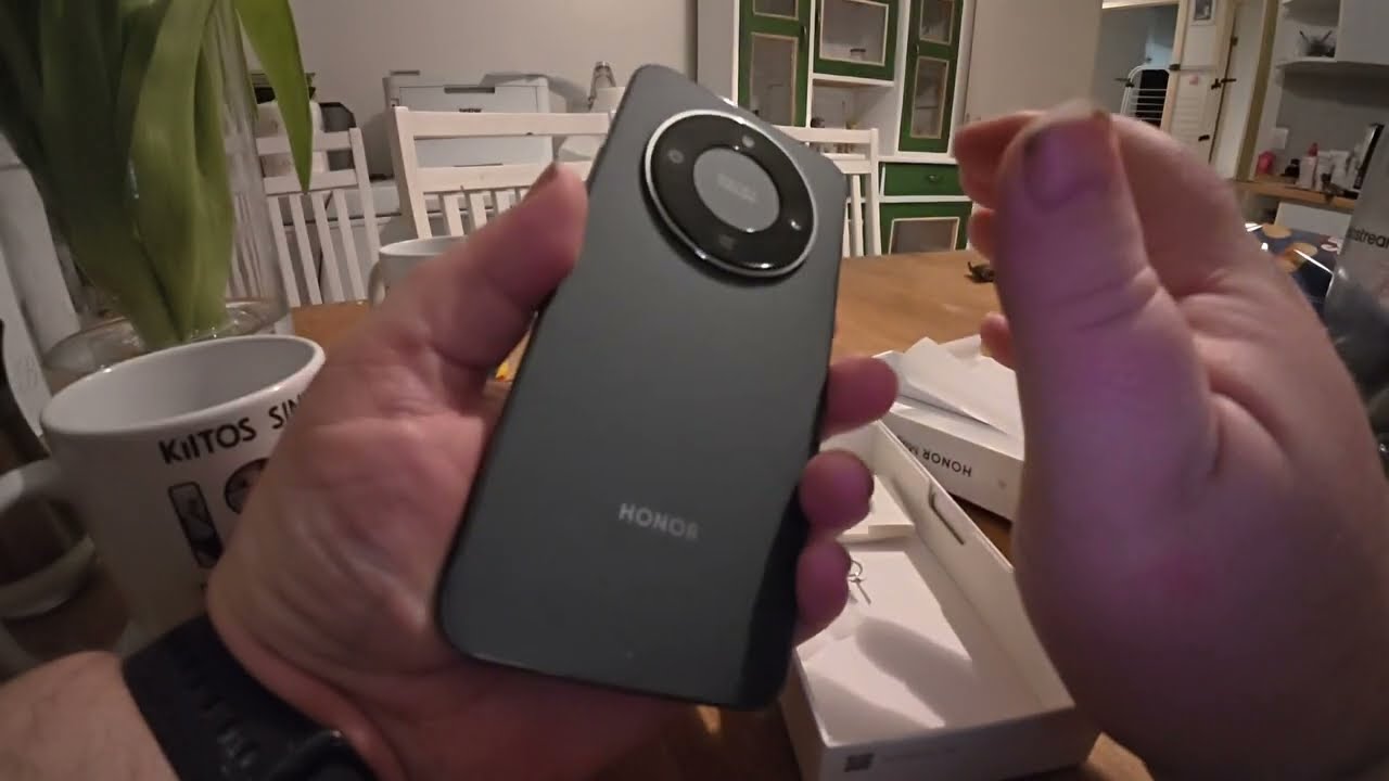Uusi puhelin Honor 8 Magic Lite
