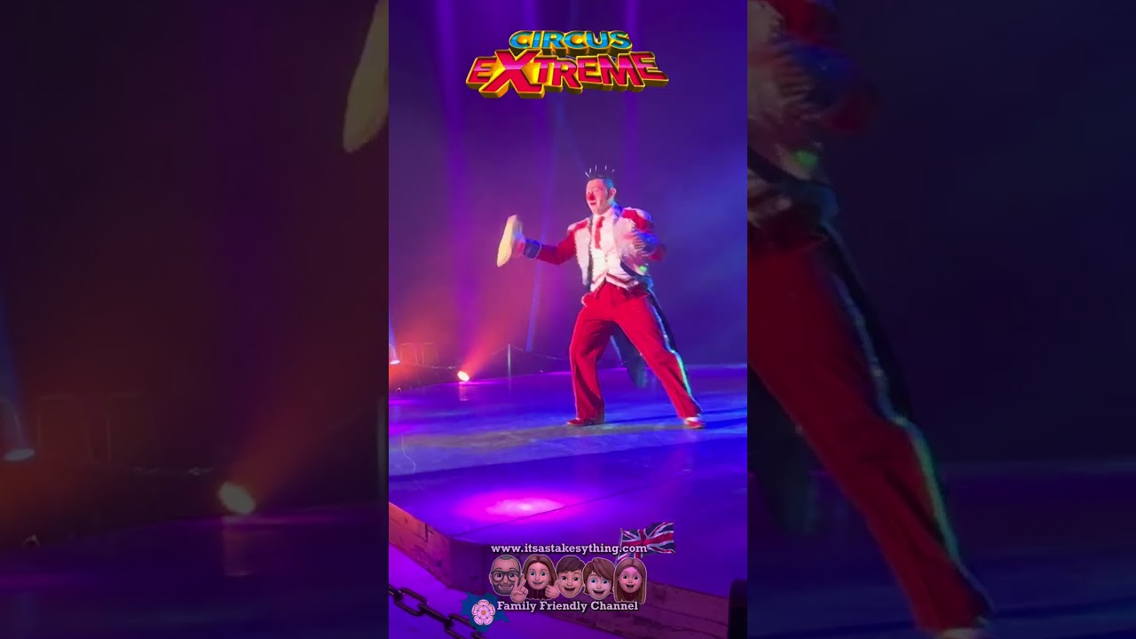 Henry the Clown & his Boomerang Hat at Circus Extreme #shorts