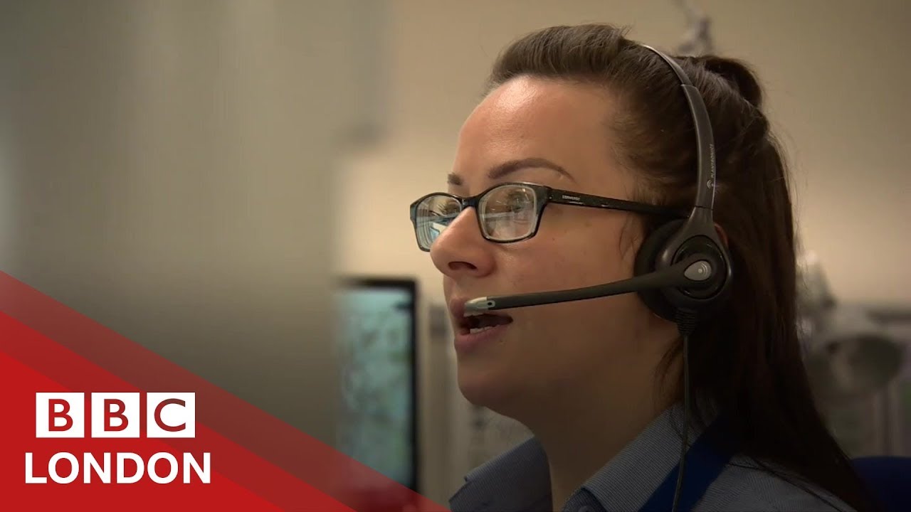 Это самые бессмысленные звонки в службу спасения 999 в этом году? - BBC London