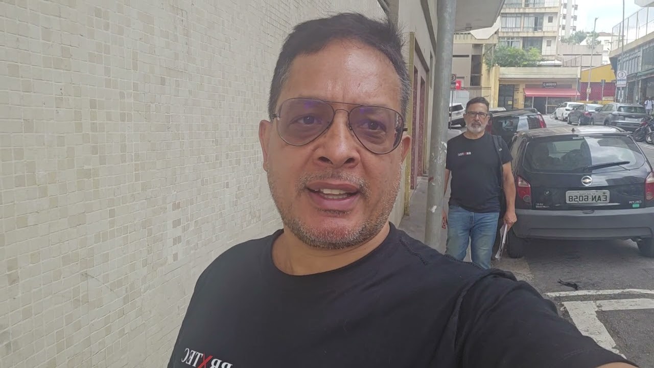CRIANDO OPORTUNIDADES.  PROTEÇÃO.  BRXTEC BRASIL SEGURANÇA ELETRÔNICA.  WWW.BRXTECH.COM.BR 