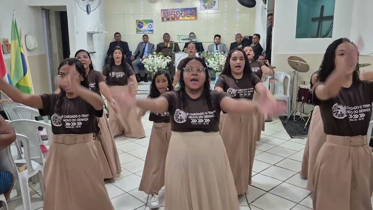 Que presença é essa_ Samuel Tayrone e Vitória/ Gesto fonte de adoração 