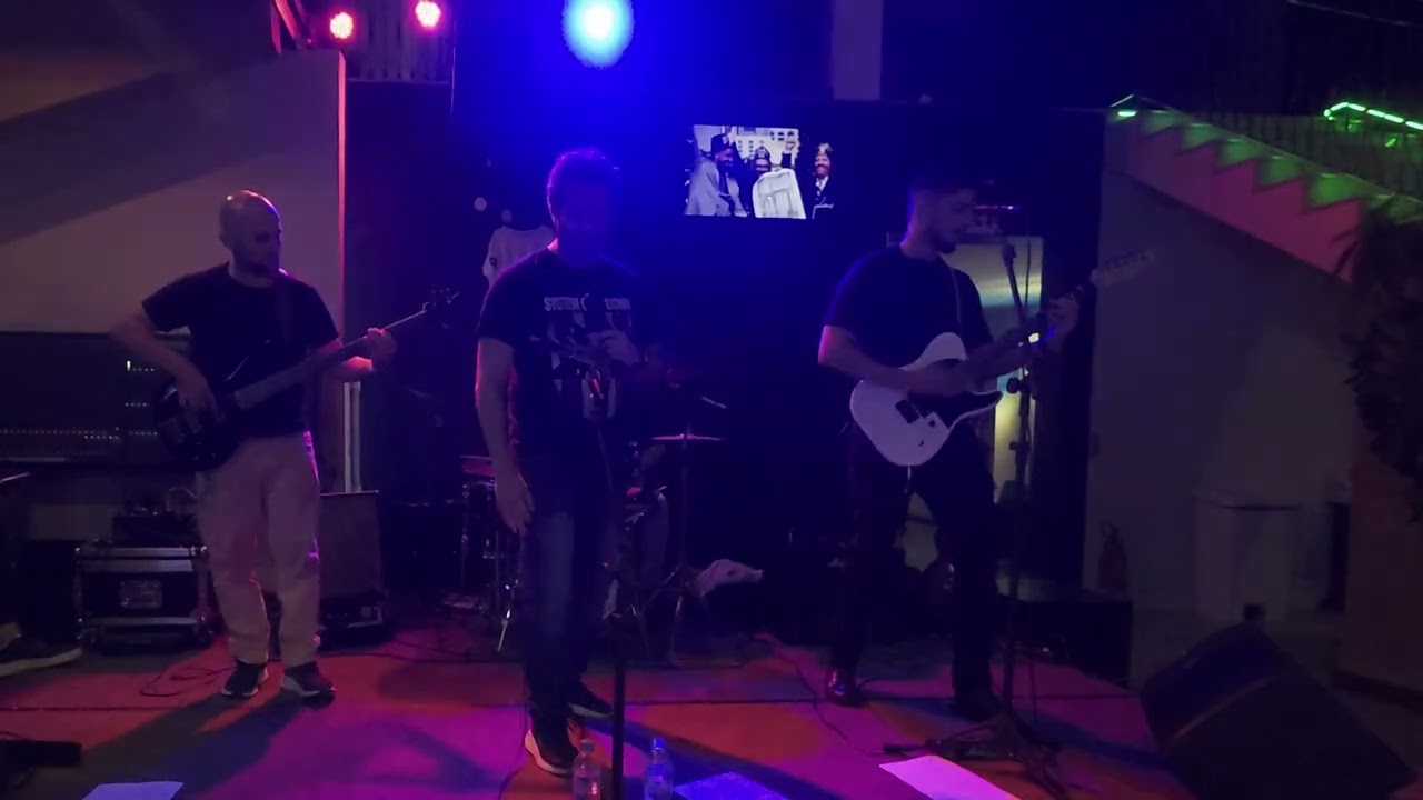Banda DNA Biguá - All the small things (cover Blink 182)