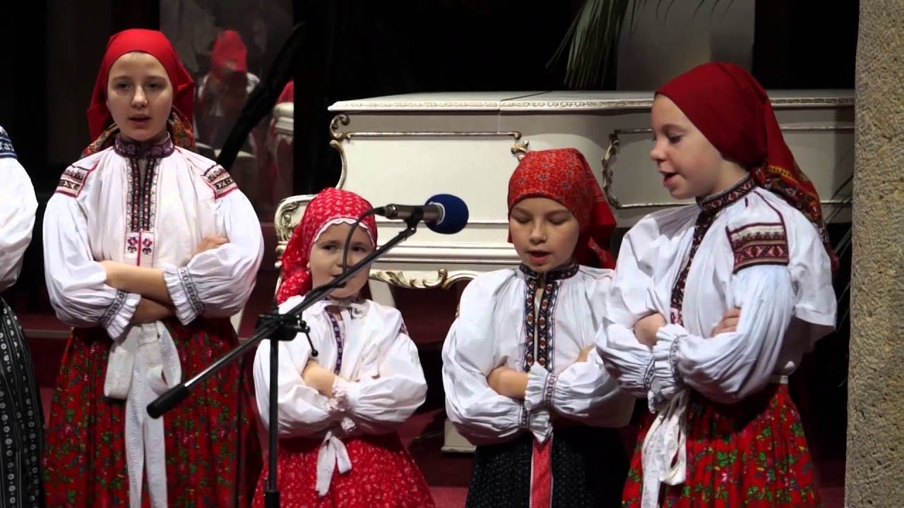 Puojděme spolu na Brezovú (folklorní vystoupení)