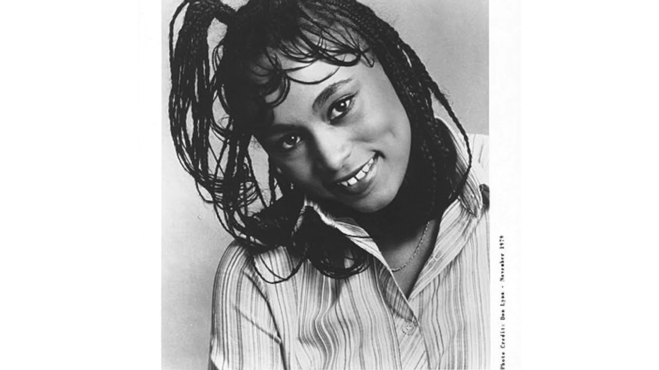 Janice McClain - Smack Dab In the Middle (Sam Shelley Edit)