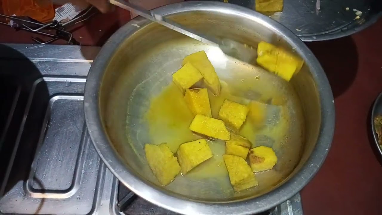 ডাল  ওল মাখা  ডিমের আমলেট  সিম  ভেন্ডি ভাজা  সেই  সাদ👍👍👍  