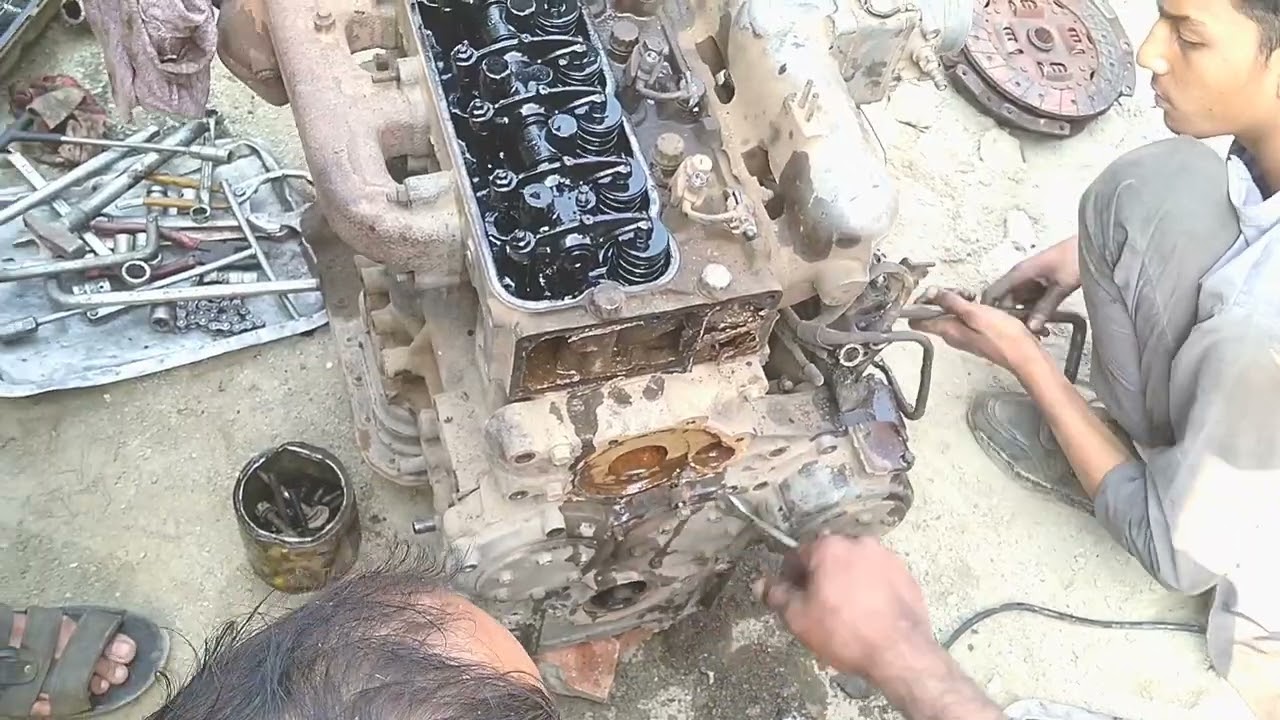 Mazda T3500 Engine Repair