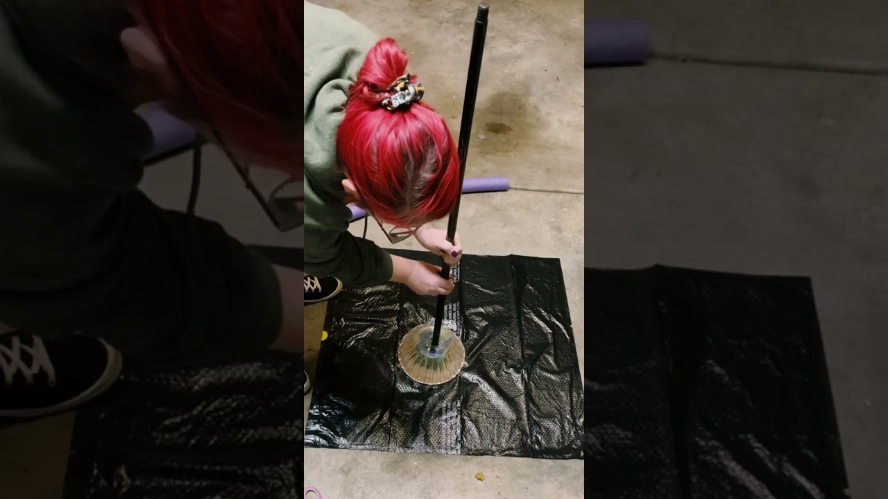 DIY Dollar Tree Christmas Lamp Post