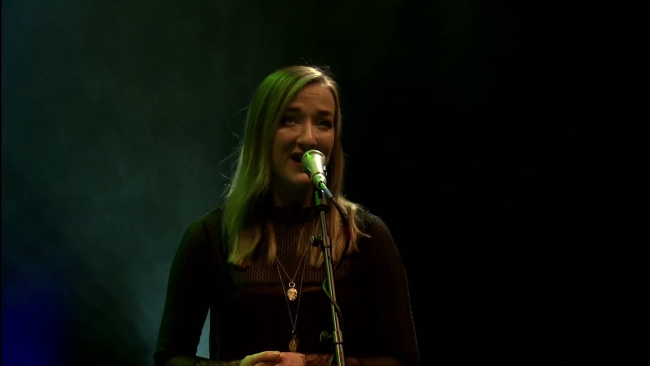 Freedom Come All Ye - Iona Fyfe and Michael Biggins