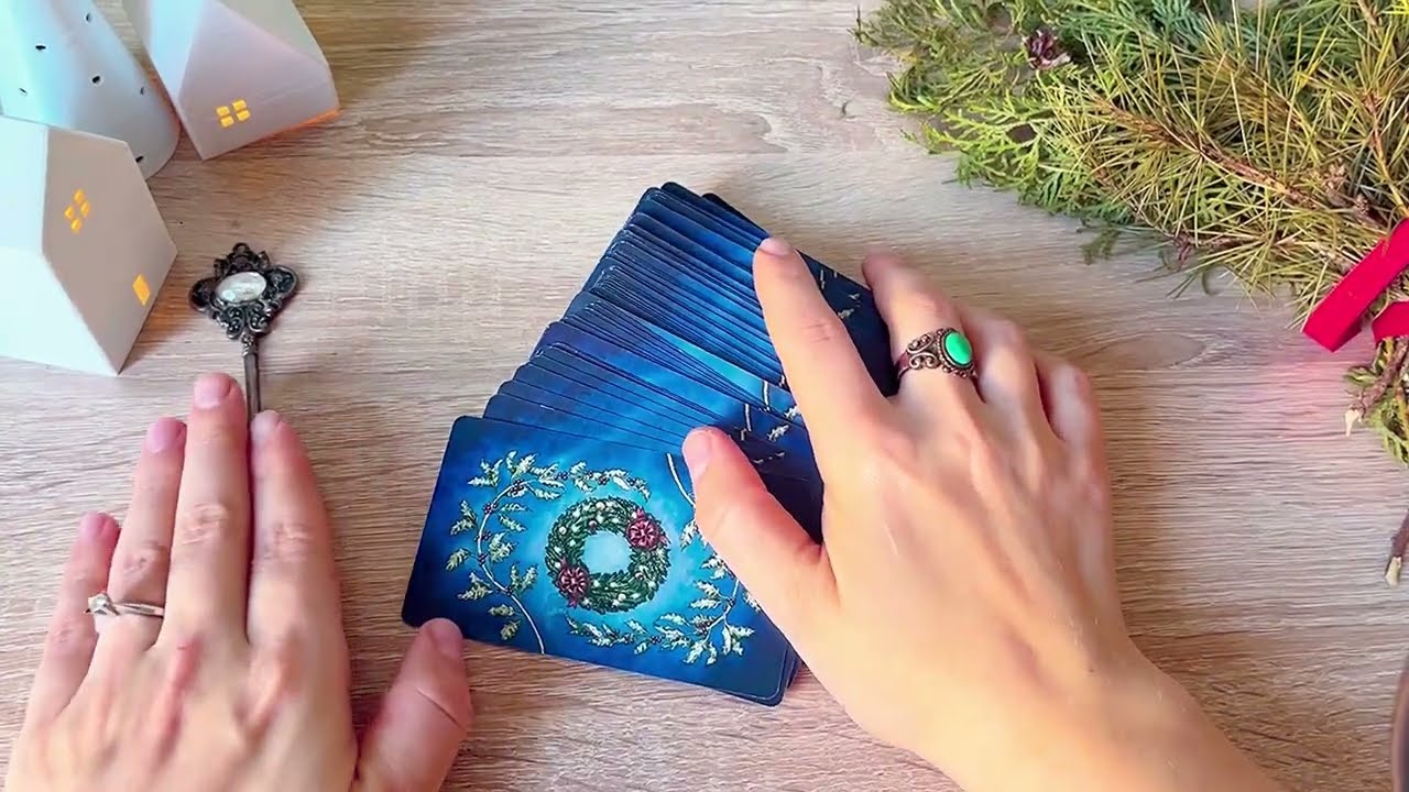 🎄СИЛЬНЕЙШЕЕ ГАДАНИЕ НА СВЯТКИ🌟ЧТО ВАМ СУЖДЕНО СЕЙЧАС?💯Расклад Таро