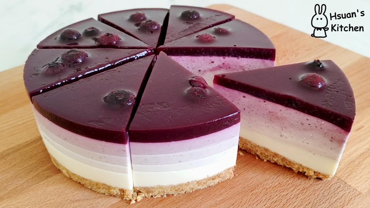 【藍莓乳酪慕斯蛋糕Blueberry Cheese Musse Cake】濃濃的藍莓果香,搭配乳酪,夢幻的紫色漸層蛋糕。