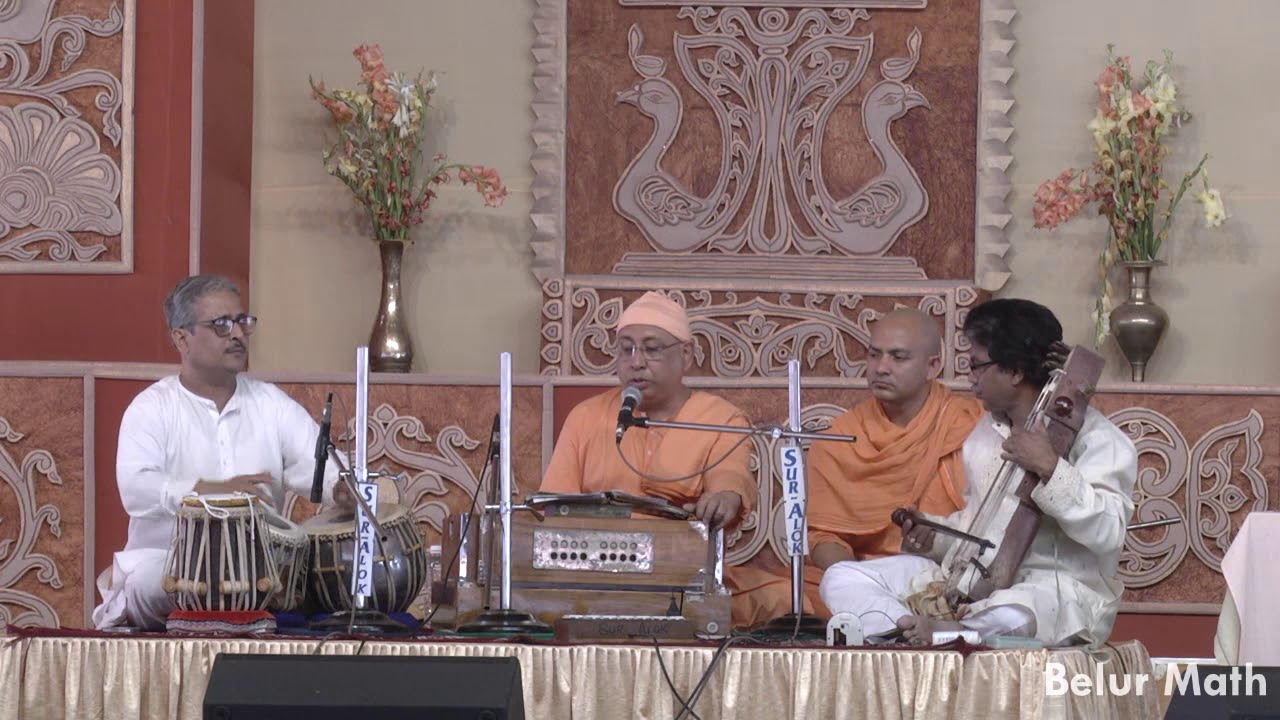 Bhajan by Swami Animeshananda on Devotees Convention 2018 (Day 2)