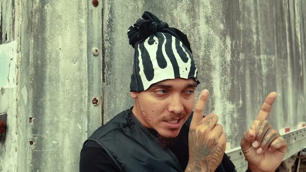 FindAtrace & FRANCO. -  Undescribable  (Official Music Video)
