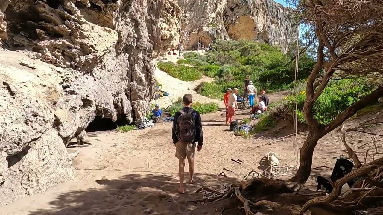 Margret River Cape to Cape Walk Conto Cliffs & Cave