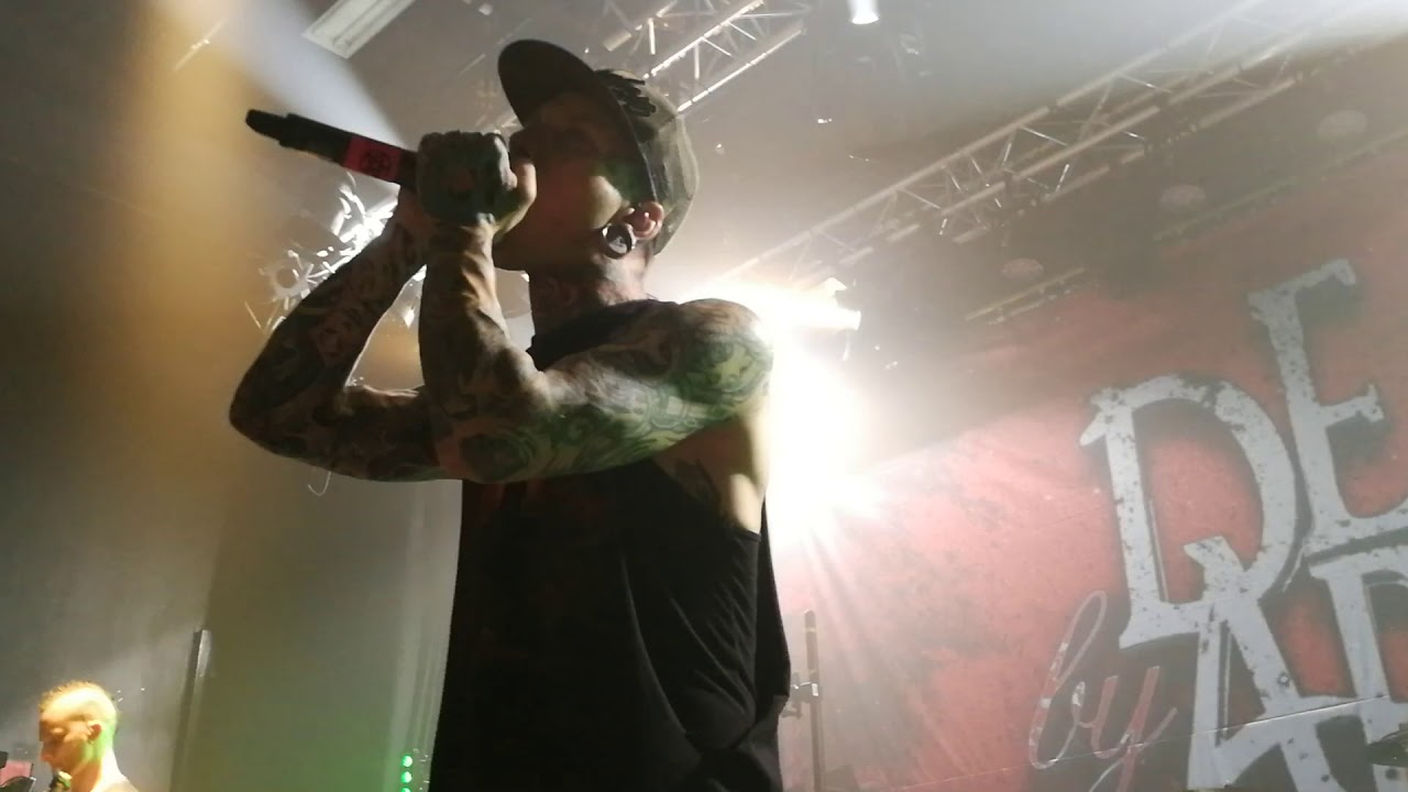 Dead by april - I can't breathe @DeHelling The Netherlands 15-09-17