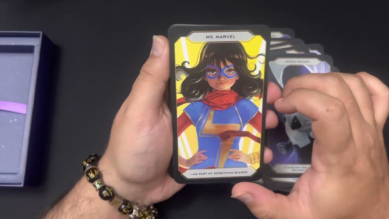 Magic of Marvel: Oracle Deck - Unboxing and First Impression