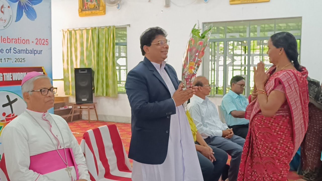 Role of Laity in the Church. Church me Bishwasiyon ka Karya. By Rev. Fr. Martyn C. Porichha.