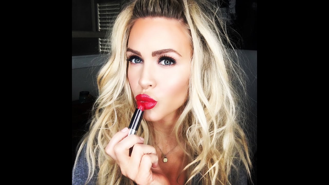 Baby I'm a Firework!! Easy July 4th Makeup Tutorial for Everyone!