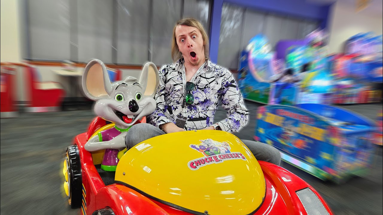 Grown Adults Go To Chuck E Cheese (2 MILLION SUB SPECIAL) | Feat. @SilvaHound