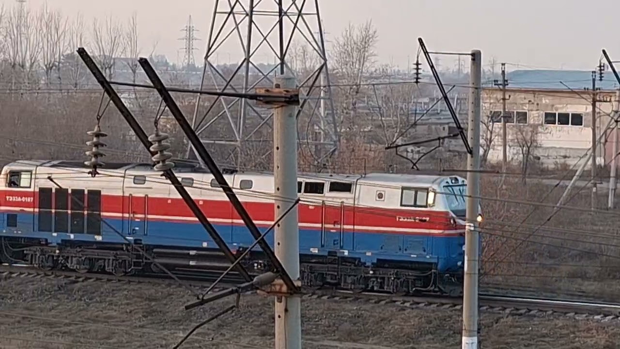 ТЭ-33А 187 по Павлодару