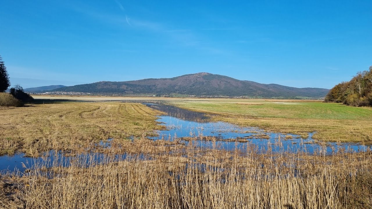 Slivnica (1114 m) in krog okoli Cerkniškega jezera