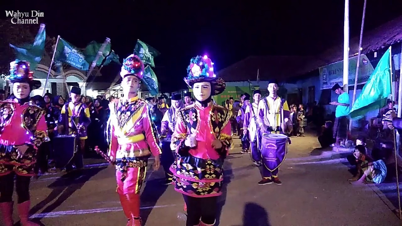 Pawai Taaruf Drumband Al-asy'ariyah Di Pondok Pesantren Al-asy'ariyah Kalisari Losari Cirebon