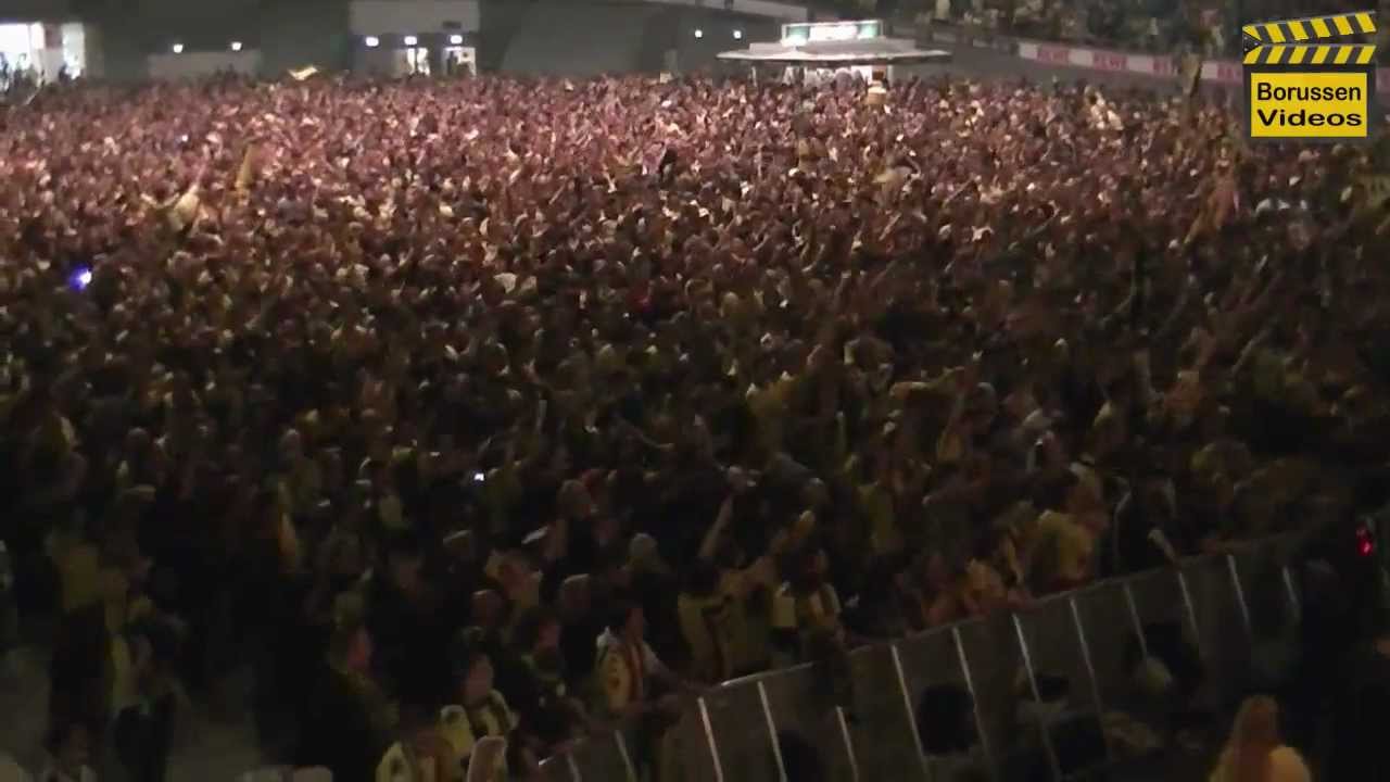 Public Viewing Westfalenhalle - So ein Tag, so wunderschön wie heute...