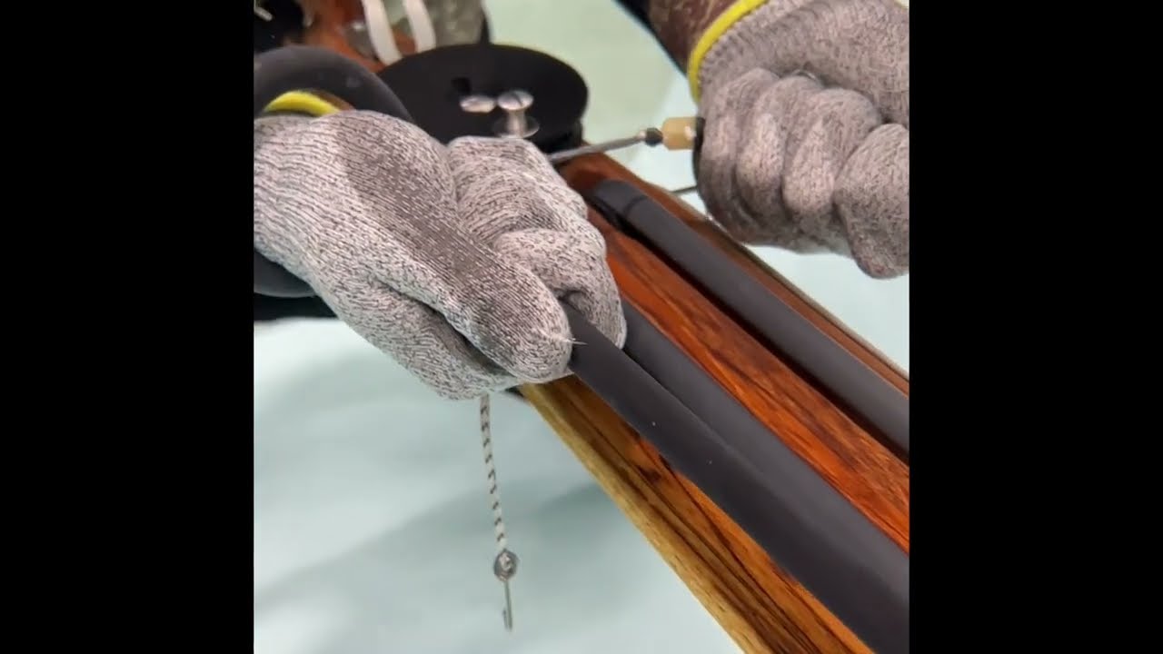 Caricamento Vela 135 Demoltiplicato nel dettaglio - SLOW MO how to load roller speargun #rollergun