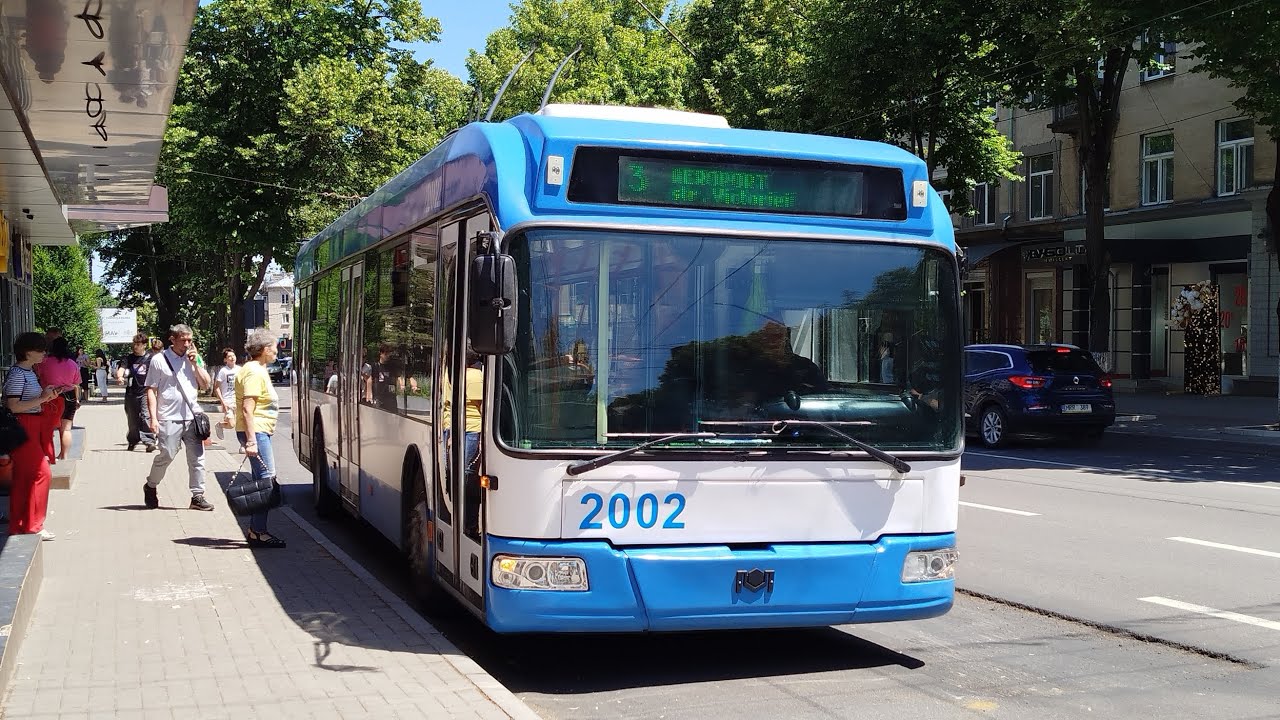 Поездка на троллейбусе БКМ 321 борт 2002 маршрут 3 г.Бельцы 
