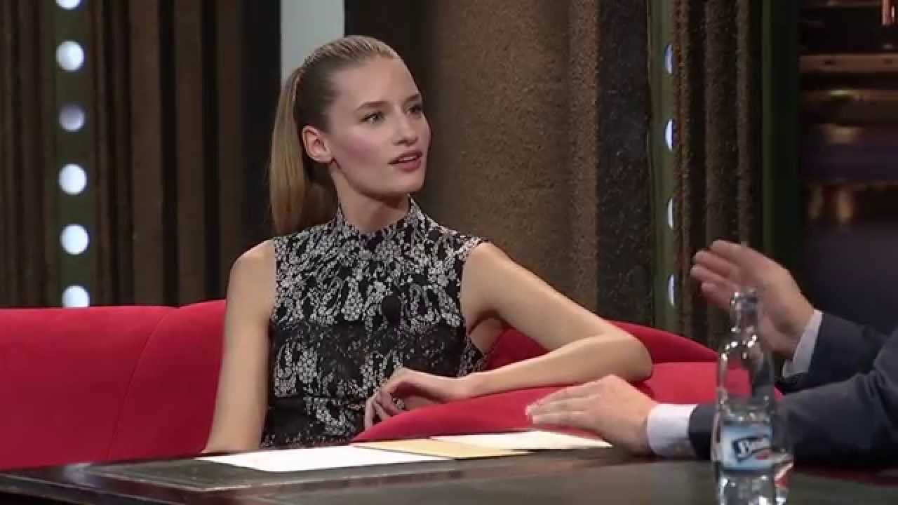 2. Linda Vojtová - Show Jana Krause  2. 12. 2015