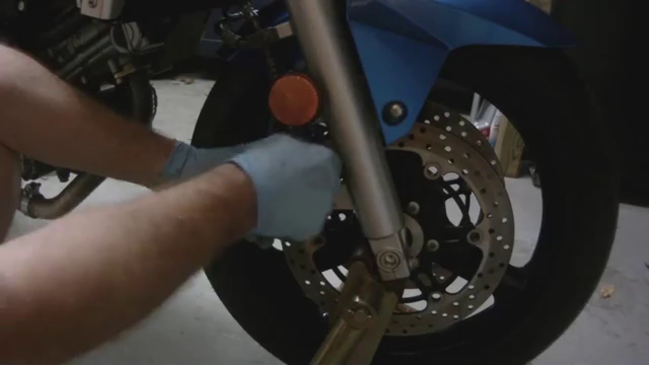 Suzuki SV 650 Front Wheel Removal