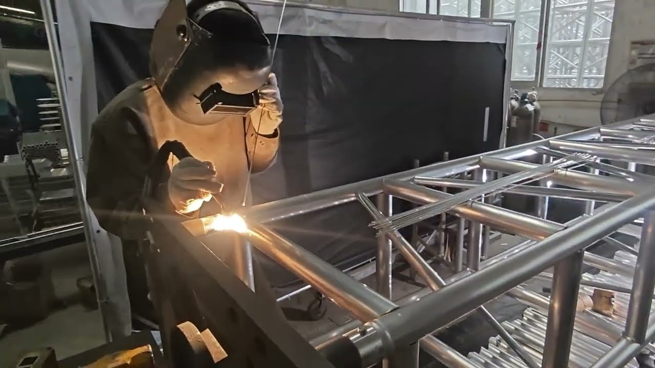 Aluminum Stage Truss production real shots and tests.