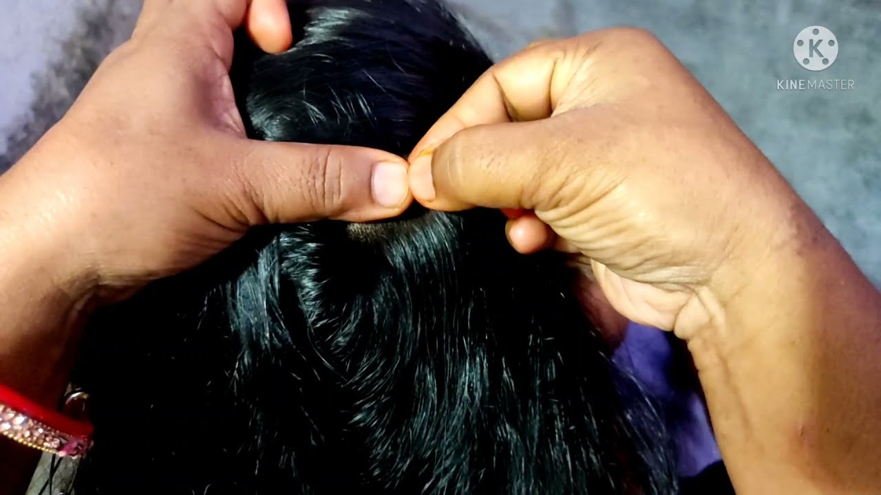 🌸🌸lice hand picking on 💆hairs by mother using a comb.. 🌸🌸