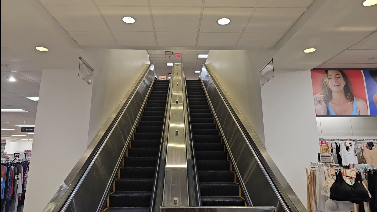 Kone Escalators @ Kohl's - Maplewood Mall - Maplewood, MN