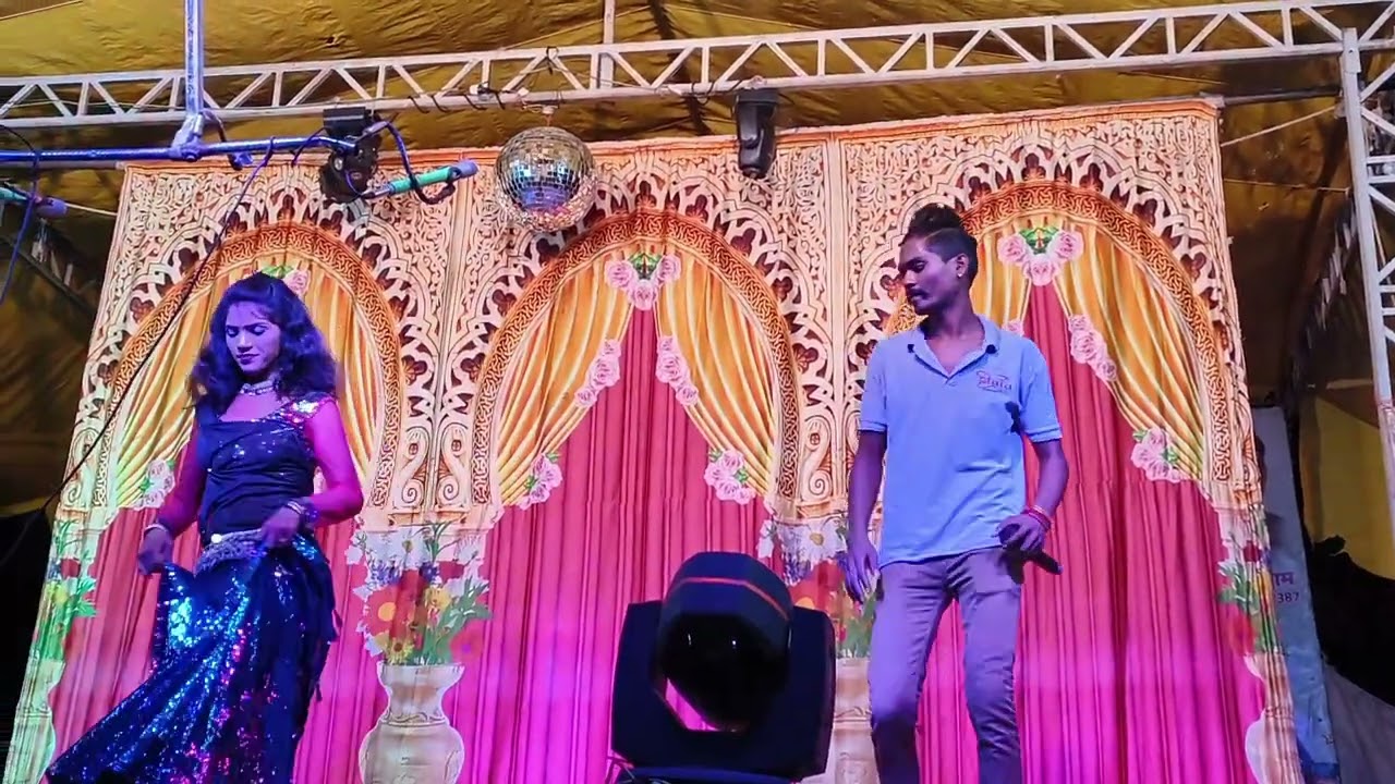 डाव्या हाताने साडी वर करा उजव्या हातात सामान धरा #kalubhau#tamasha#dans#song #love #jaykhandesh