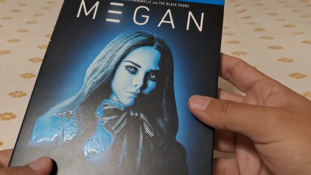 M3GAN (Glow in the Dark Slipcover) Blu-ray + DVD + Digital Code [2025 Release] Unboxing