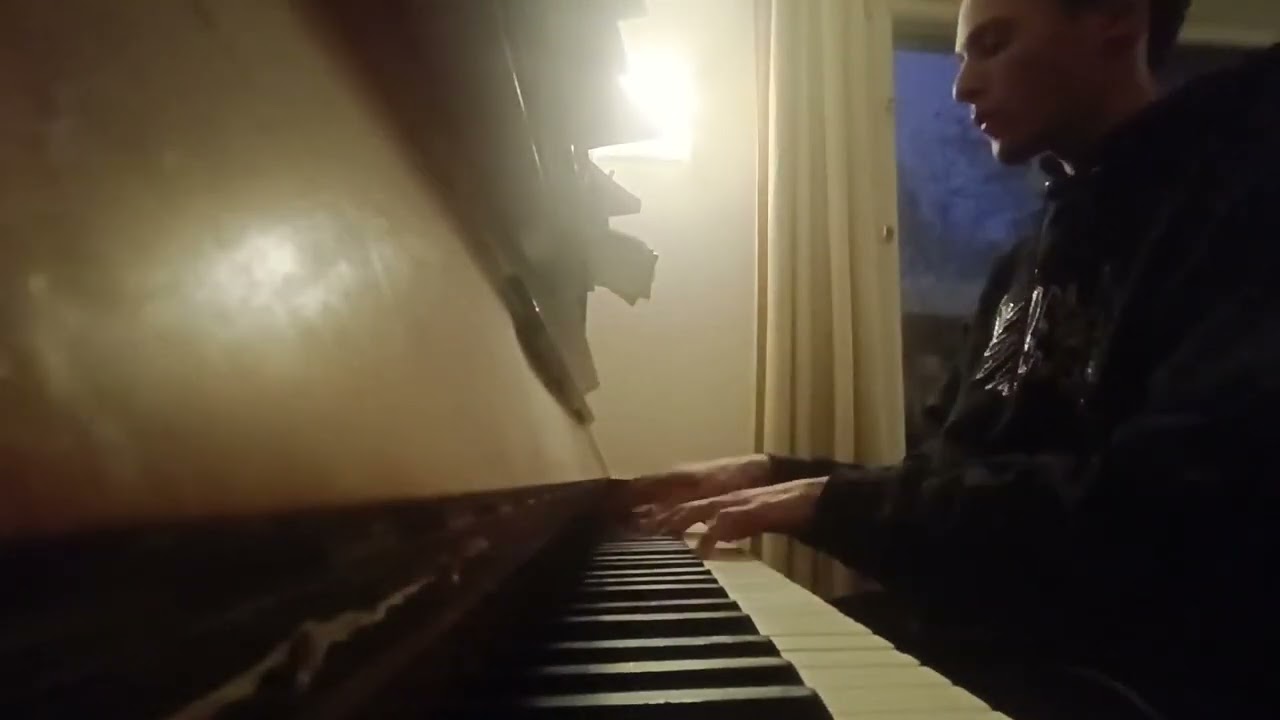 Sugar - Bladee (piano cover)